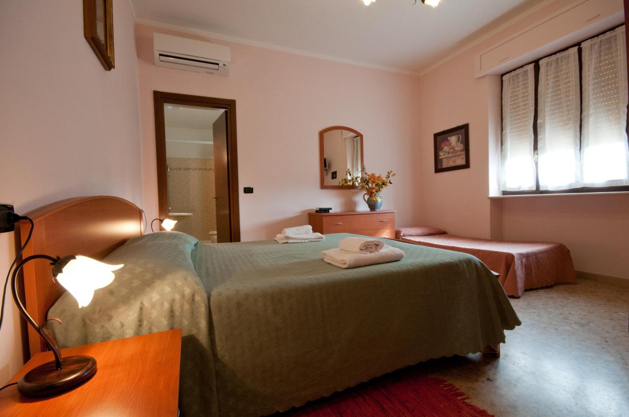 Agriturismo Il Crinale Castorano  Exterior photo